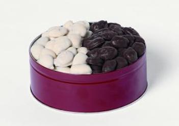 1 lb 8oz White/Dark Chocolate Pecan Gift Tin